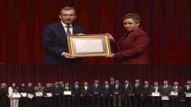 Başkan Ahmet Cin Mazbatasını Aldı